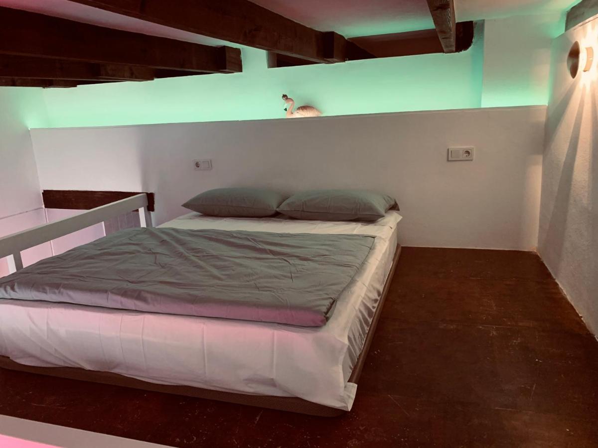 Casita Del Flamingo En Casco Historico Villa Alicante Exteriör bild